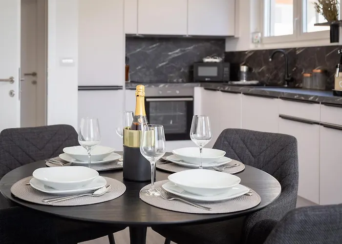 Tt With Sea View And Private Parking * Makarska