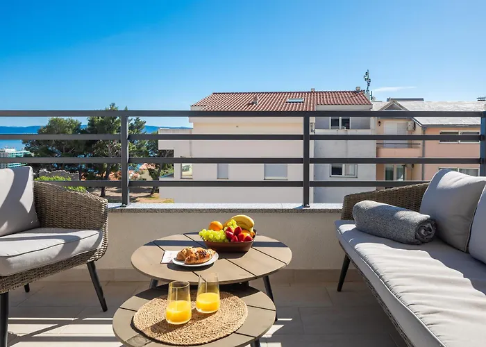 Tt With Sea View And Private Parking * Makarska