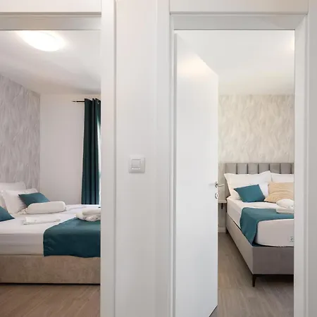 Tt With Sea View And Private Parking 아파트