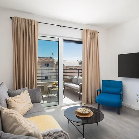 Tt With Sea View And Private Parking Apartment *